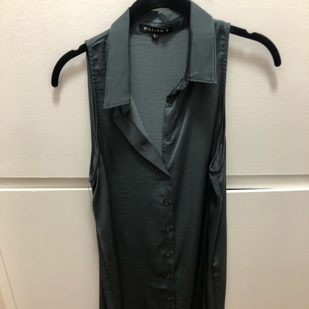 William B. navy silk-like collared dress size L